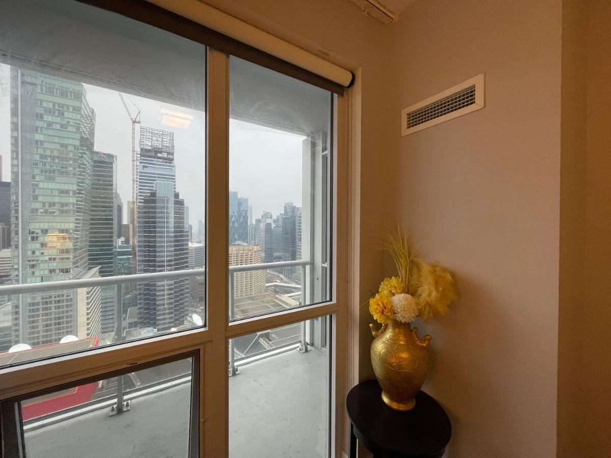 Luxury Condo With Cn Tower View Toronto Esterno foto